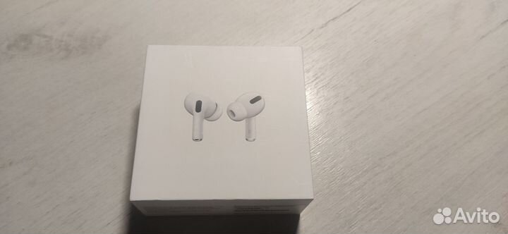 Коробка от наушников AirPods Pro