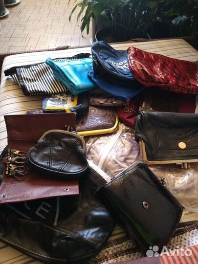 Думочки жилетка большая зонты грелка птички шапки