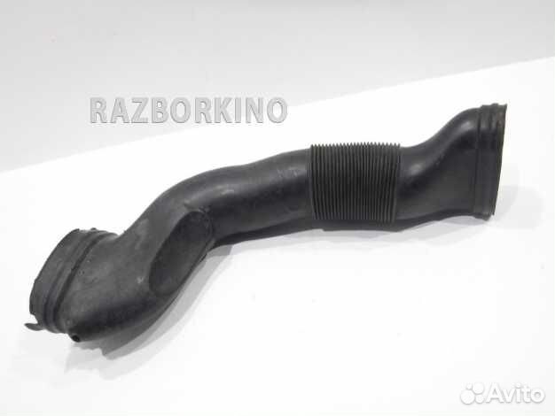 Воздухозаборник двигателя