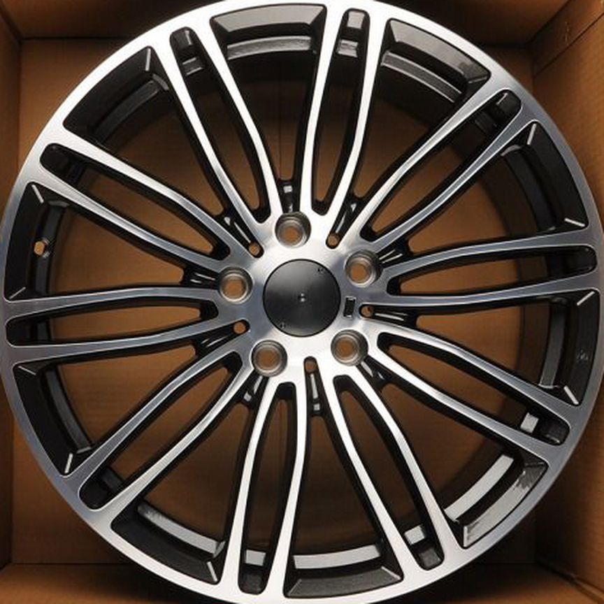 Replica DWS BM-3155 : 8x19 5*120 Et:30 Dia:72,6 SMH