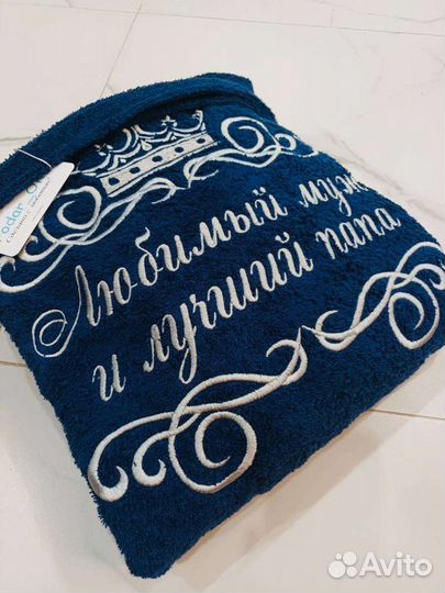 Велюровые и махровые халаты с вышивкой