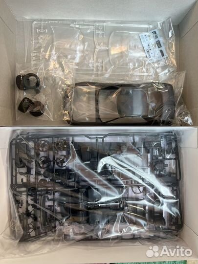 Сборная модель Nissan Skyline GT-R r32