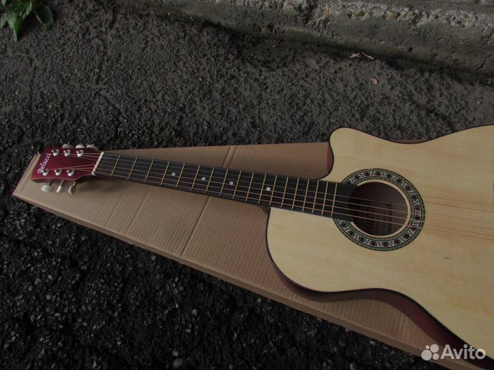 Гитара классическая