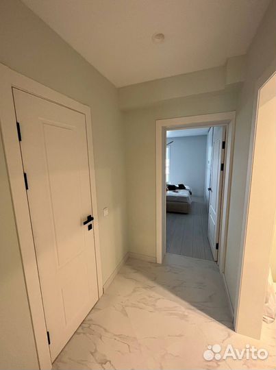 Межкомнатные двери с декоративной отделкой