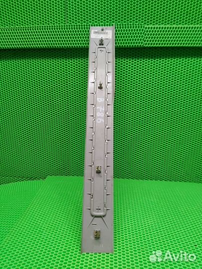 Накладка порога передняя правая Chevrolet Tahoe