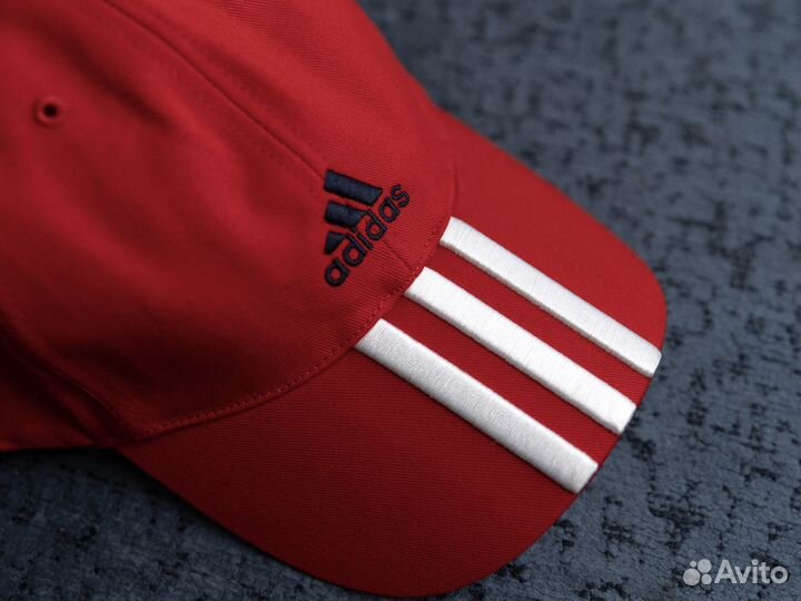 Кепка бейсболка Adidas новая с биркой