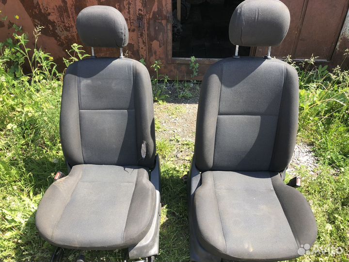 Передние сиденья Ford Focus 1