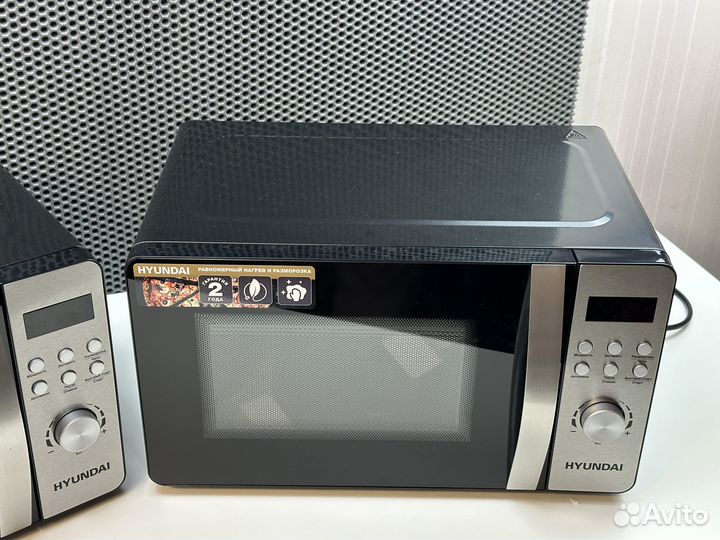 Микроволновая печь Hyundai HYM-D2071