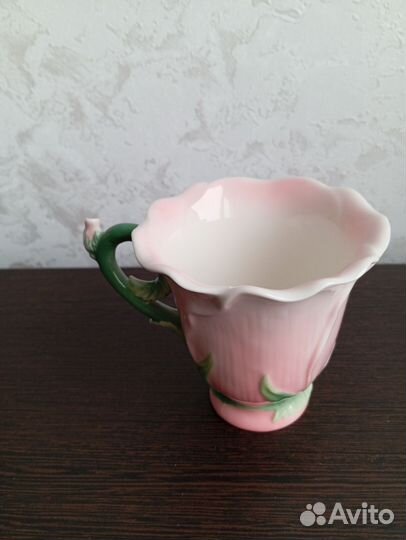 Кувшин фарфор