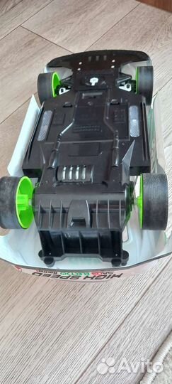 Машинка на радиоуправлении для дрифта