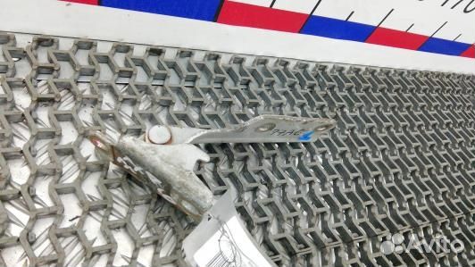 Петля капота mitsubishi pajero 3 (77A06D501)