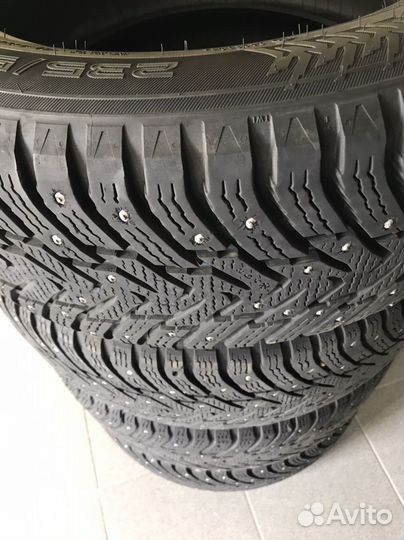Nokian Tyres Hakkapeliitta 8 SUV 235/55 R17 103T