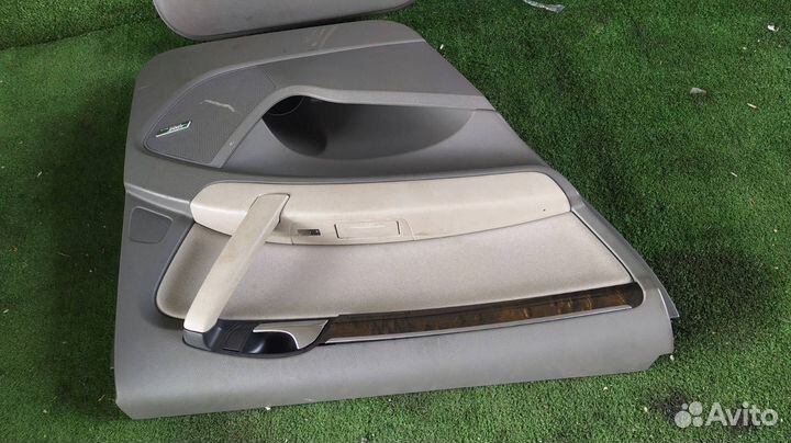 Обшивки дверей пара задние Audi Q7 BAR 2006