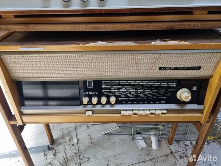 Радиола Урал 110, Урал 111,vef radio