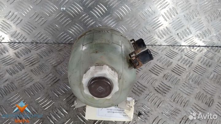 Бачок расширительный Renault Megane рест. 2002