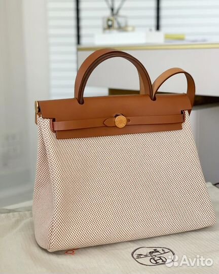 Сумка hermes herbag 31 золотая фурнитура