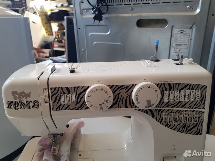 Швейная машинка elna zebra