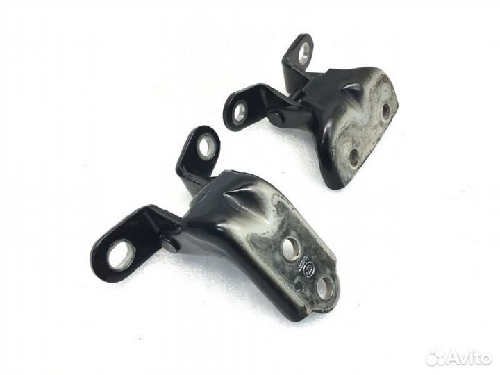 Петля двери задняя правая Kia Optima 3 седан 2.4