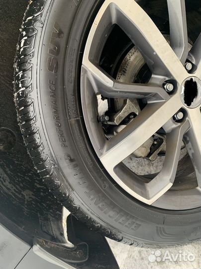 Goodyear EfficientGrip Performance SUV 225/55 R19 V