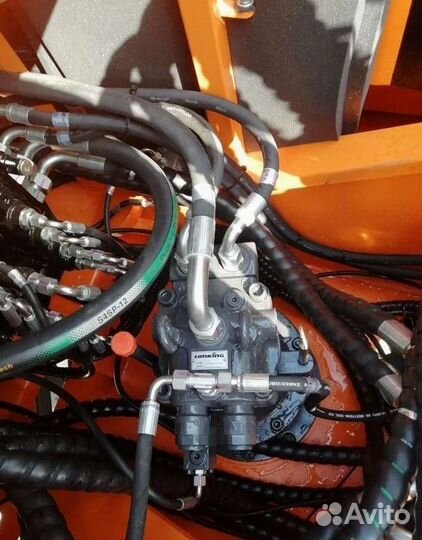 Колёсный экскаватор Lonking CDM6150W, 2023