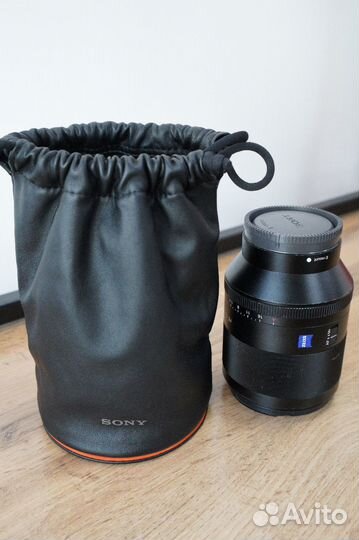 Объектив полнокадровый портретный Sony SEL50F14Z