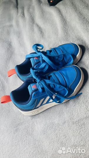 Кроссовки детские adidas 28 размер