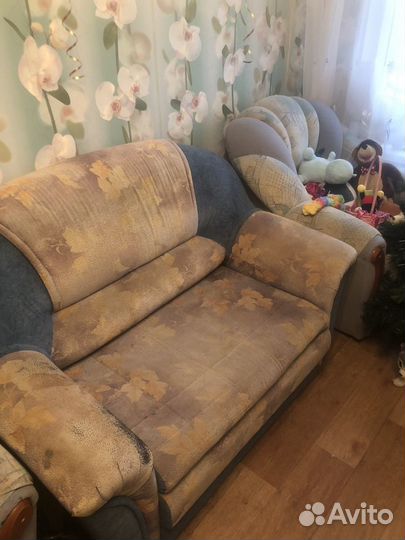 Угловой диван и кресла