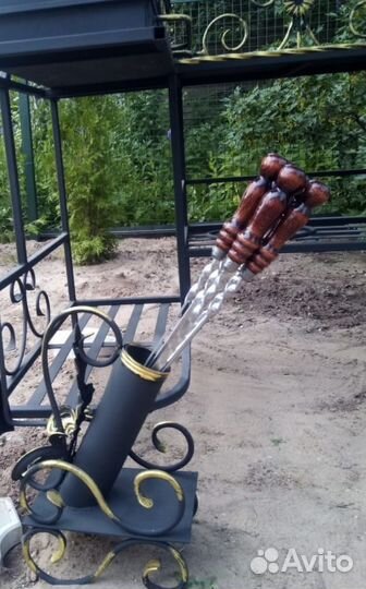 Мангал с крышей