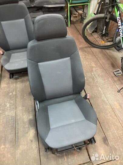 Сидения салона zafira b