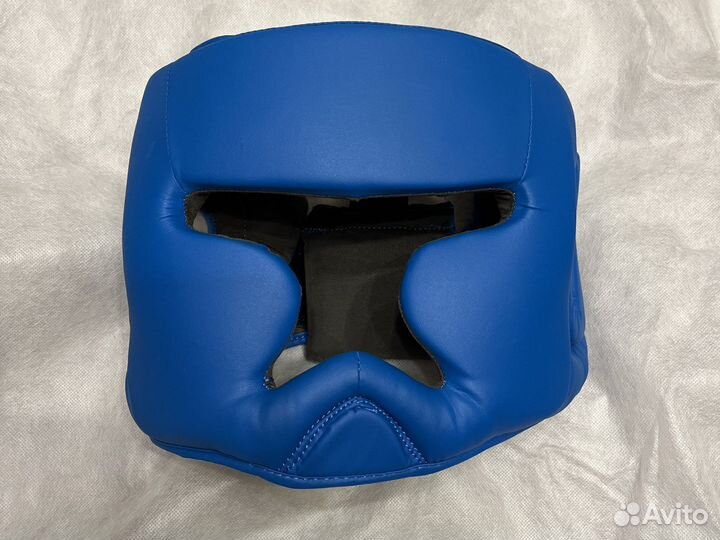 Боксерские перчатки 6 oz и шлем (размер М)