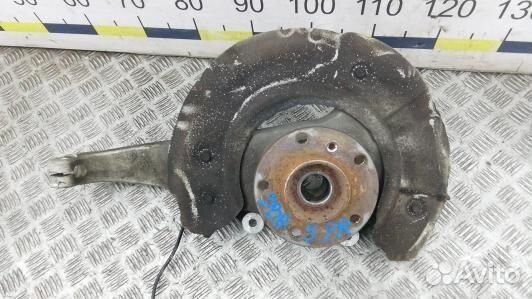 Ступица передняя правая BMW 5 F10/F11 (3BA05N901)