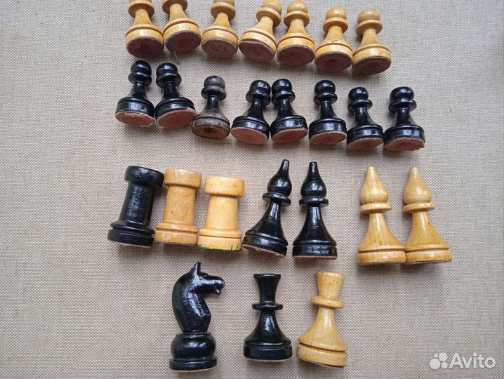 Шахматные фигуры, доска