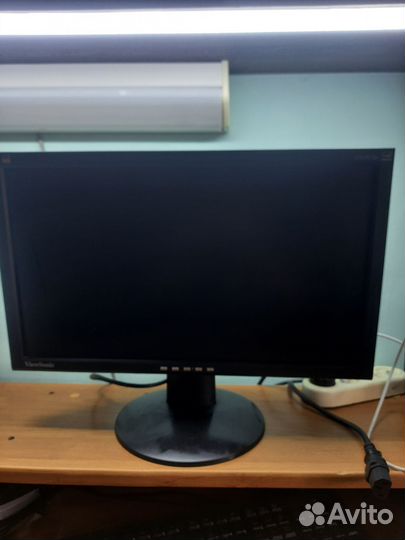 Монитор Viewsonic va1913w