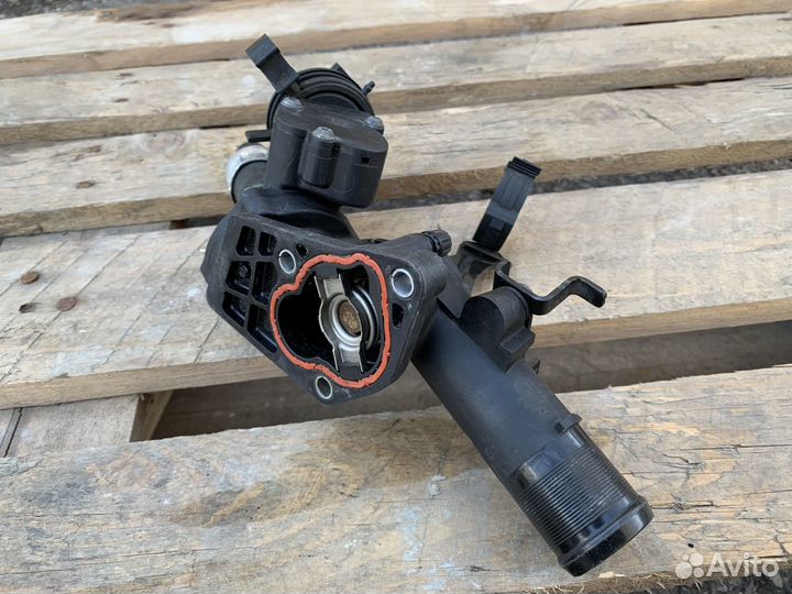 Корпус термостата в сборе Рено Меган 3 1.5 K9K 636