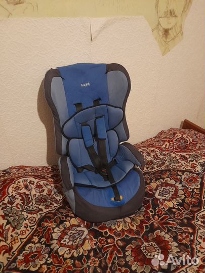 Автомобильное детское кресло от 9 до 36 кг