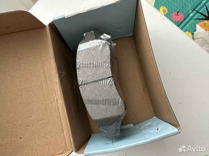 Колодки тормозные передние ADH24275 Blue Print