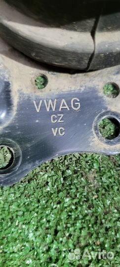 Опора двигателя правая Volkswagen Polo Sedan Mk5