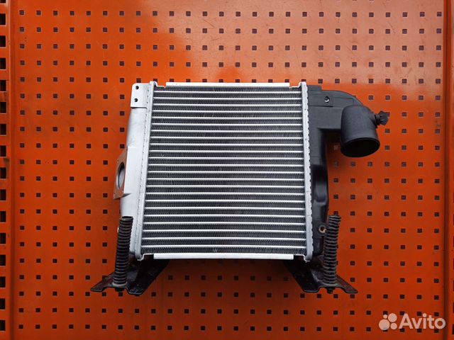 Радиатор интеркуллера Toyota Hilux 3.0