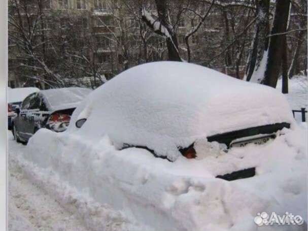 Очистка машины от снега