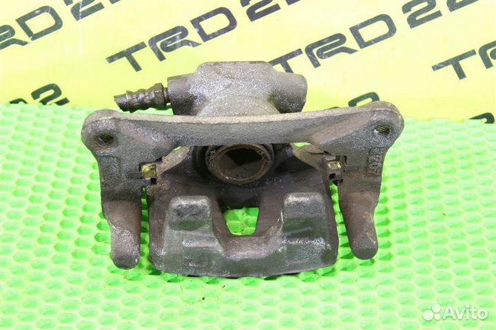 Суппорт задний правый Mitsubishi Outlander CW5W