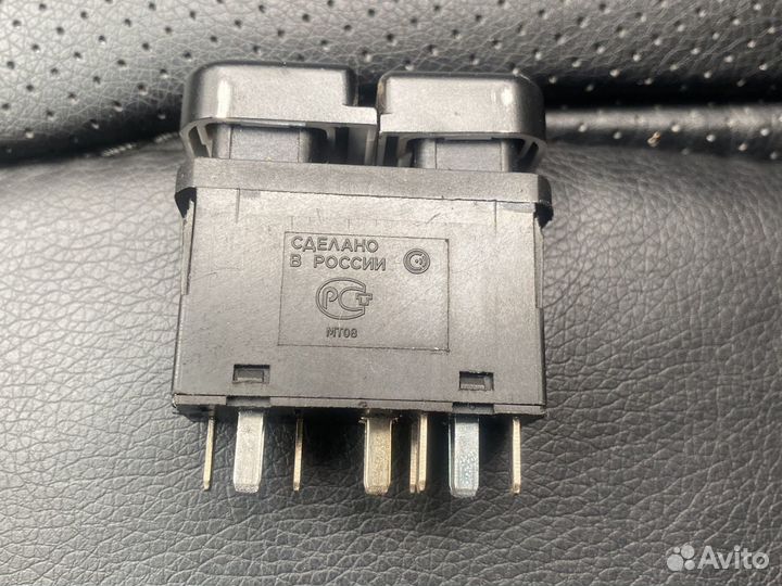 Кпопка включение габаритов Ваз 2115