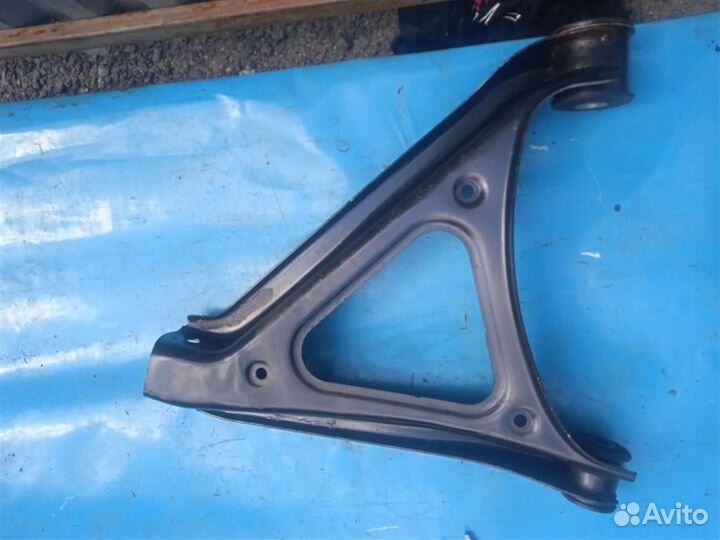 Рычаг задний нижний правый VW Touareg NF (2011-20