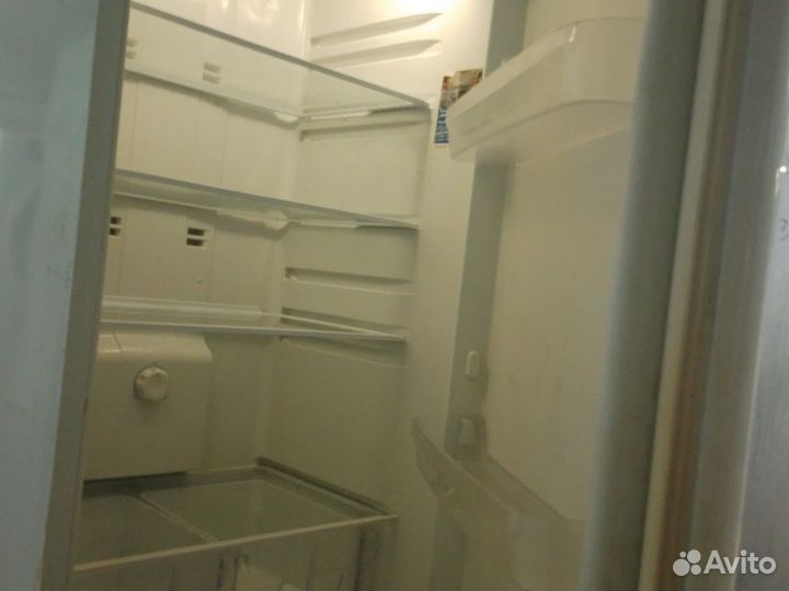 Холодильник бу indesit