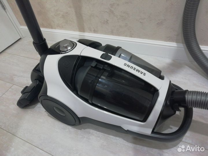 Пылесос Samsung SC8835