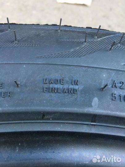 Nokian Tyres Hakkapeliitta R3 235/45 R18 98T
