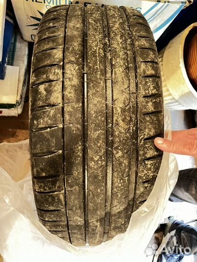 Michelin Pilot Sport 4 S 225/40 R19 и 255/35 R19 Y