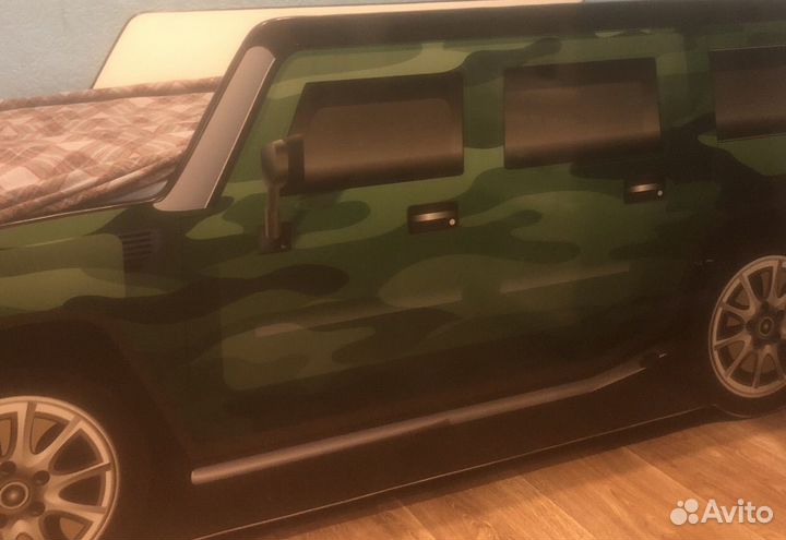 Кровать машина