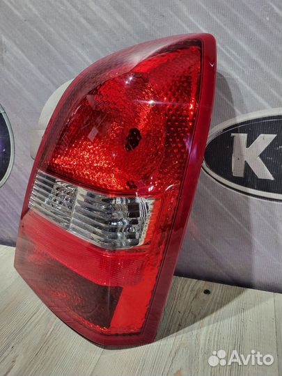 Фонарь задний Nissan primera P12 Прав