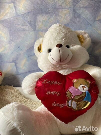 Плюшевый медведь