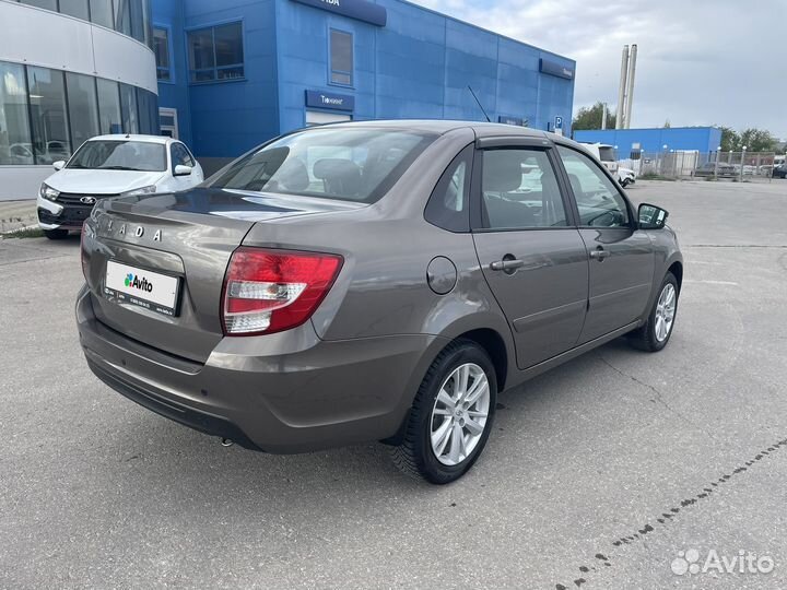 LADA Granta 1.6 МТ, 2019, 65 000 км